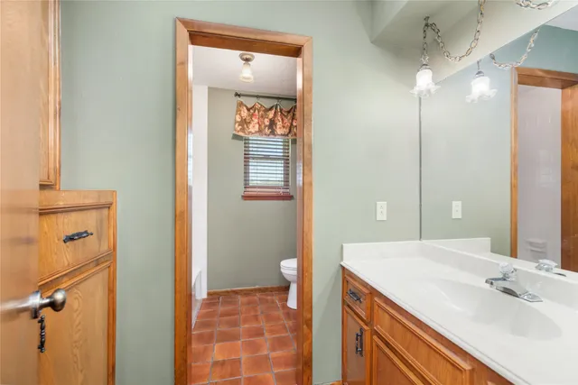 $990,000 | 5001 Kendall Road, Baytown, TX 77523