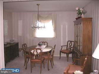 133 Kipling Road Cherry Hill, NJ 08003 - Photo 3 of 6 Dining Room