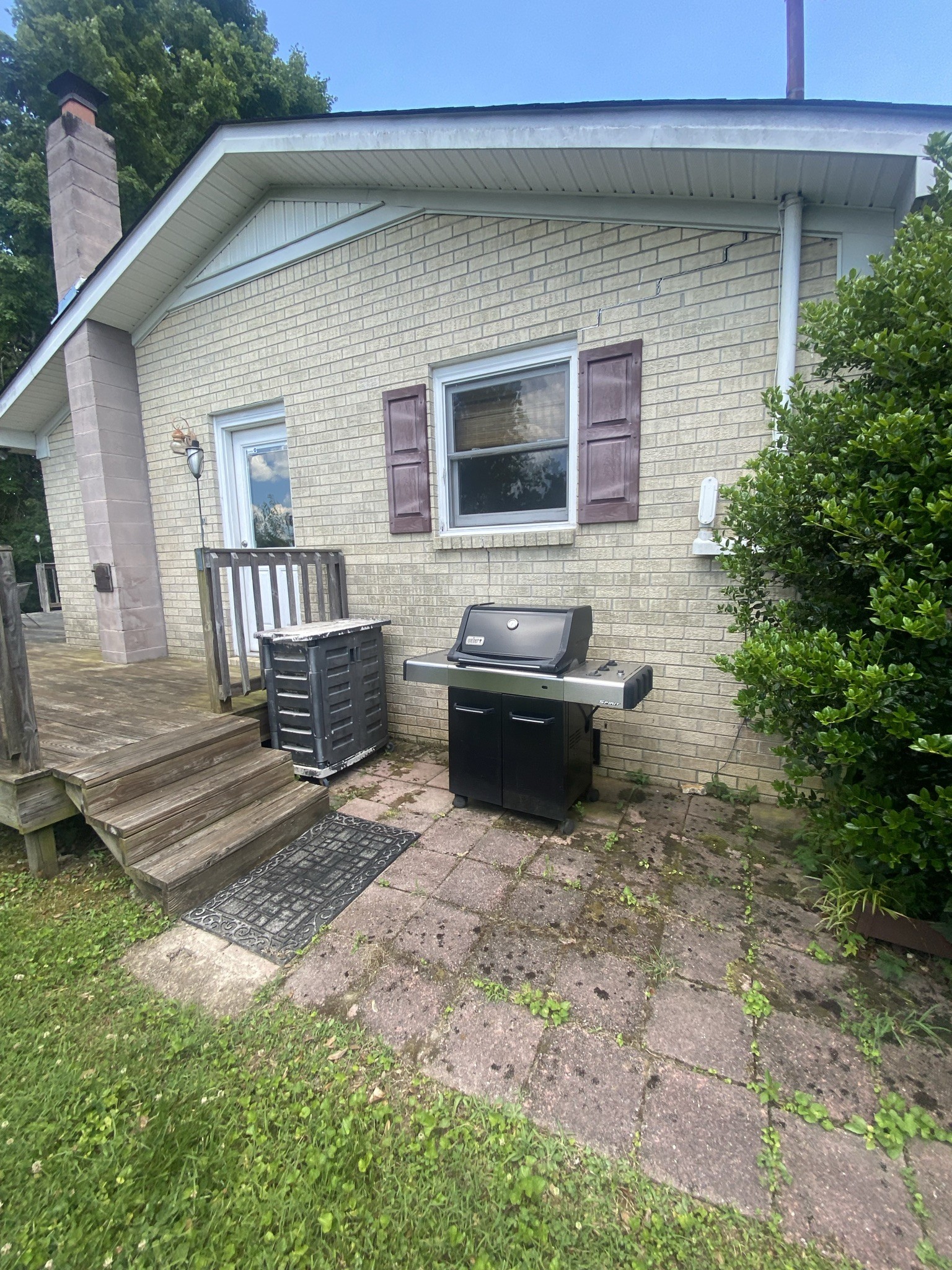 818 Dale Ridge Road Dowelltown, TN 37059 - Photo 18 of 24 a backyard of a house with seating space