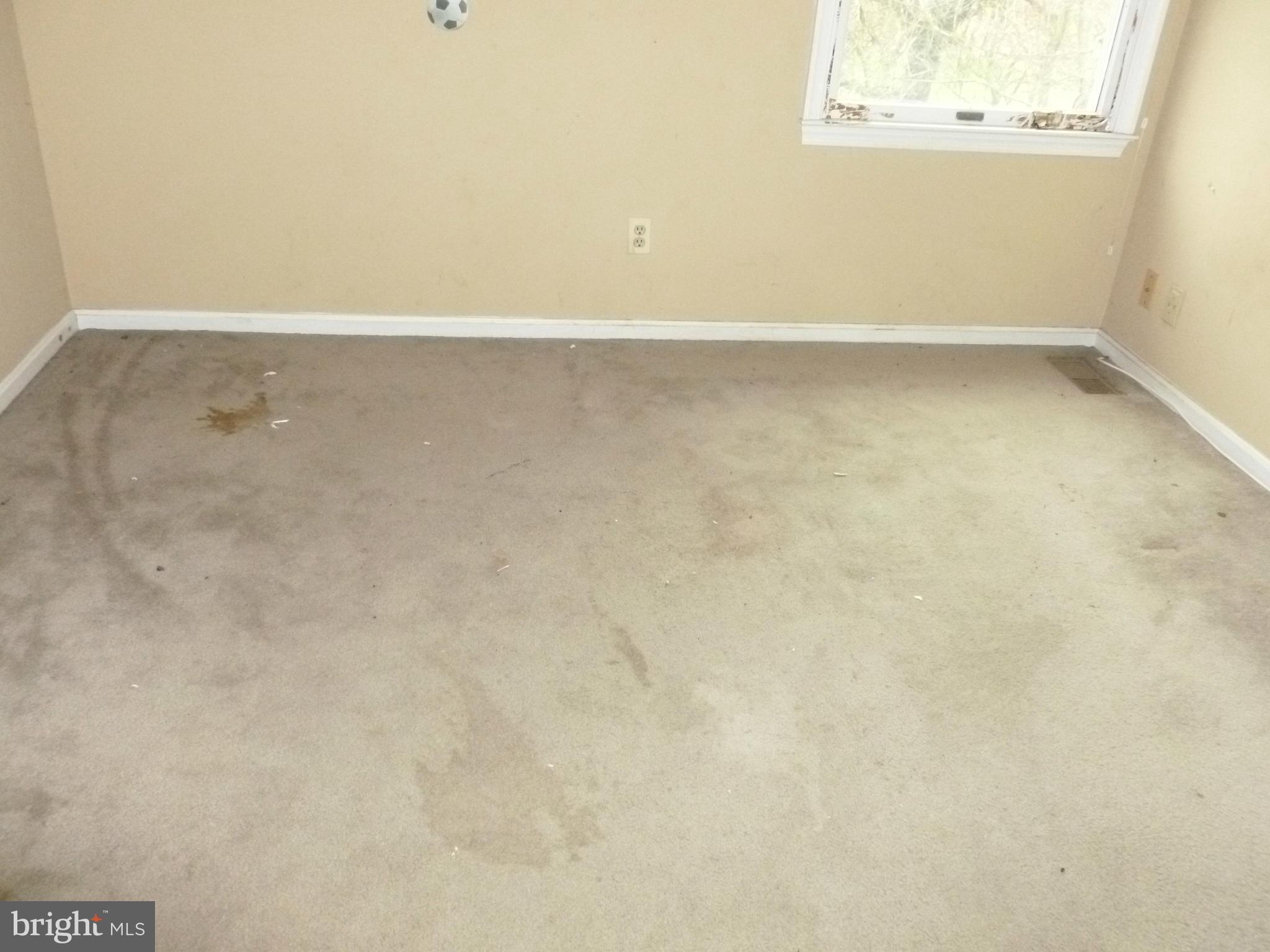 9807 Harford Road Baltimore, MD 21234 - Photo 4 of 11 Bedroom