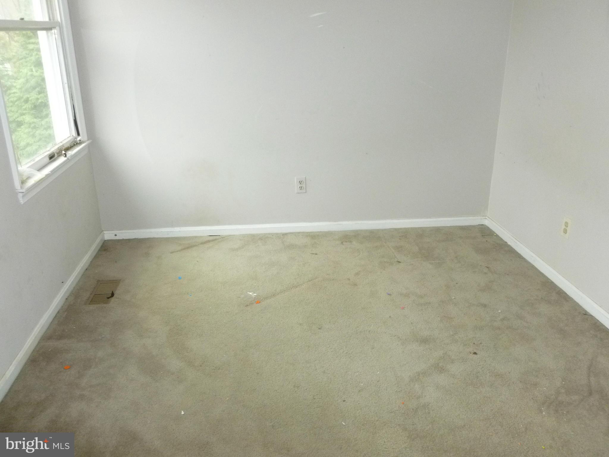 9807 Harford Road Baltimore, MD 21234 - Photo 5 of 11 Bedroom