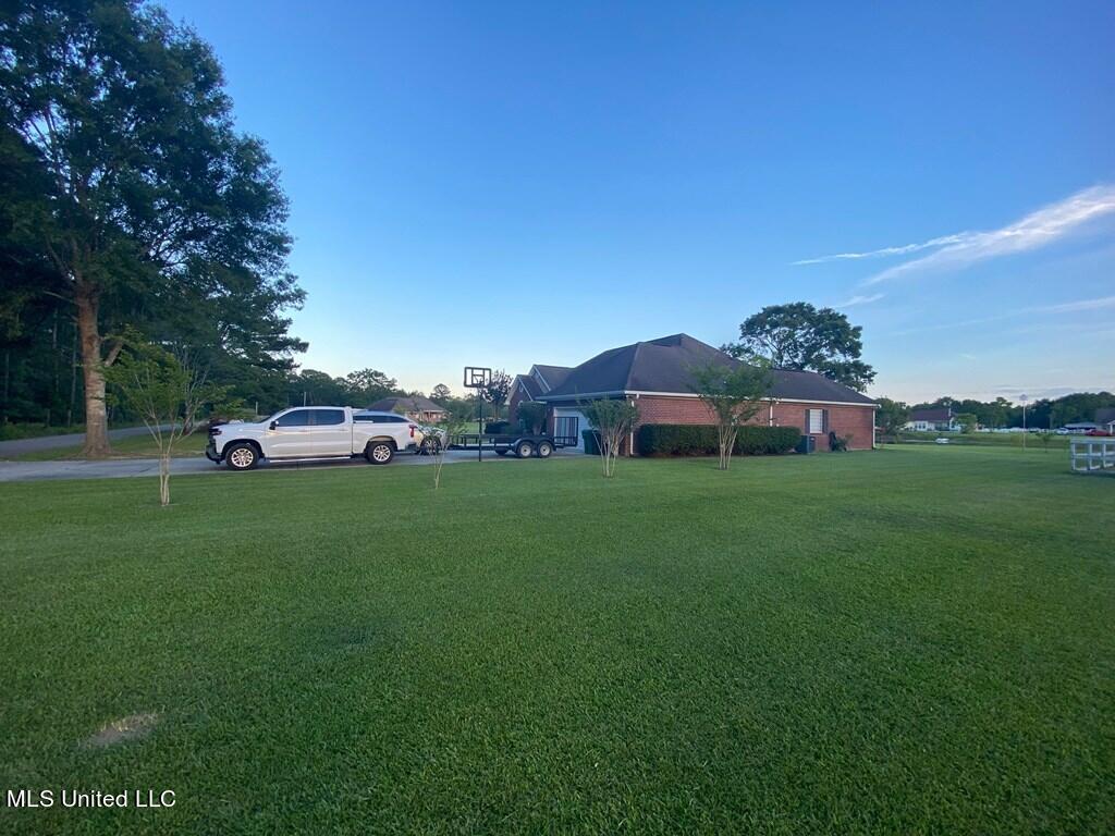 12015 Circle G Ranch Road Picayune, MS 39466 - Photo 17 of 20 right side 2