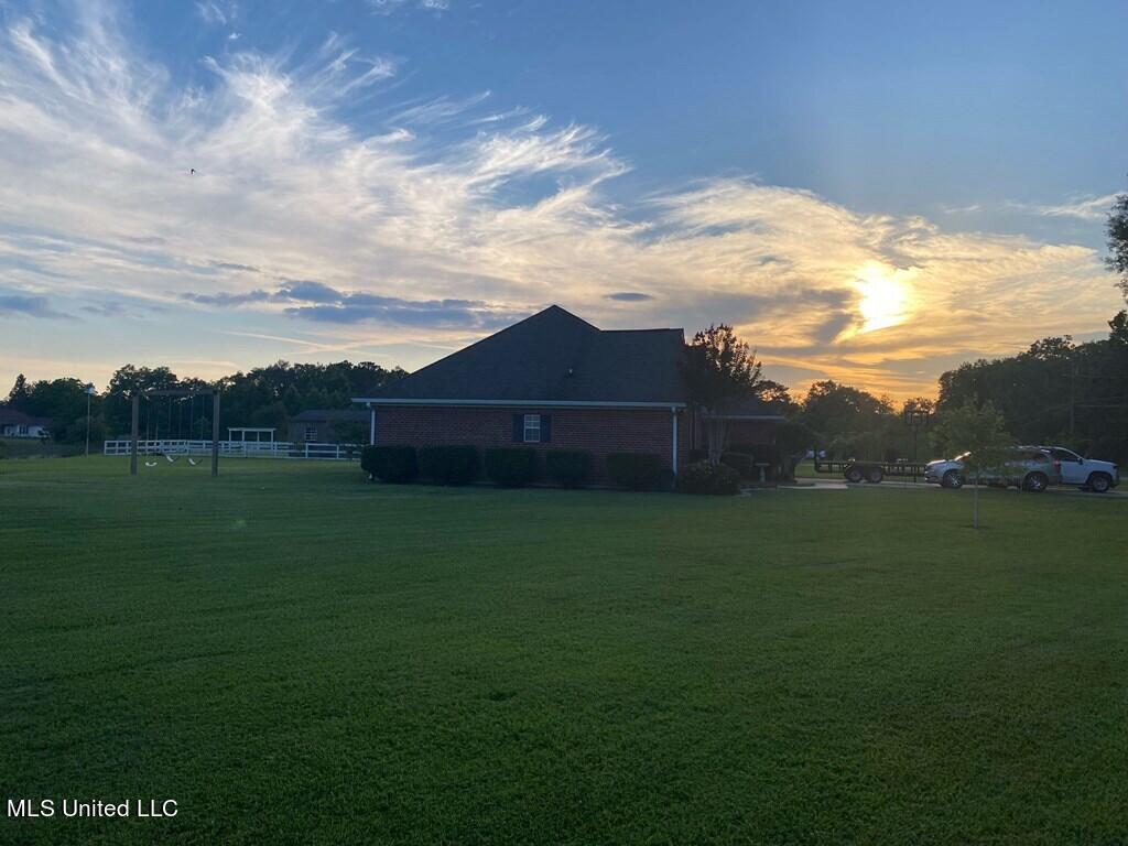 12015 Circle G Ranch Road Picayune, MS 39466 - Photo 19 of 20 sunset