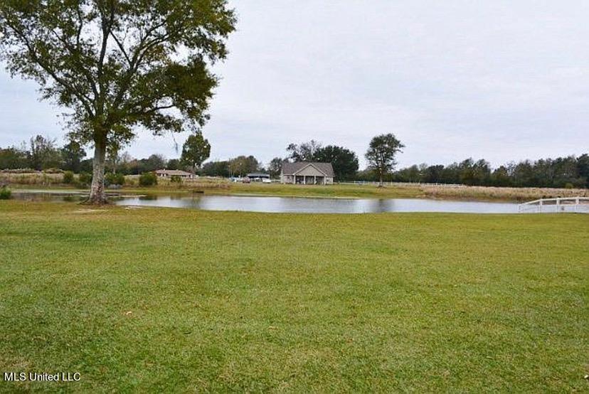 12015 Circle G Ranch Road Picayune, MS 39466 - Photo 20 of 20 Lake:pond