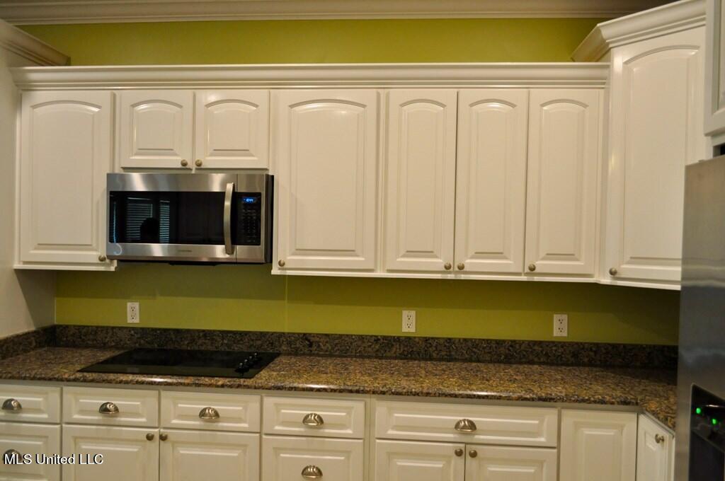 12015 Circle G Ranch Road Picayune, MS 39466 - Photo 5 of 20 kitchen1