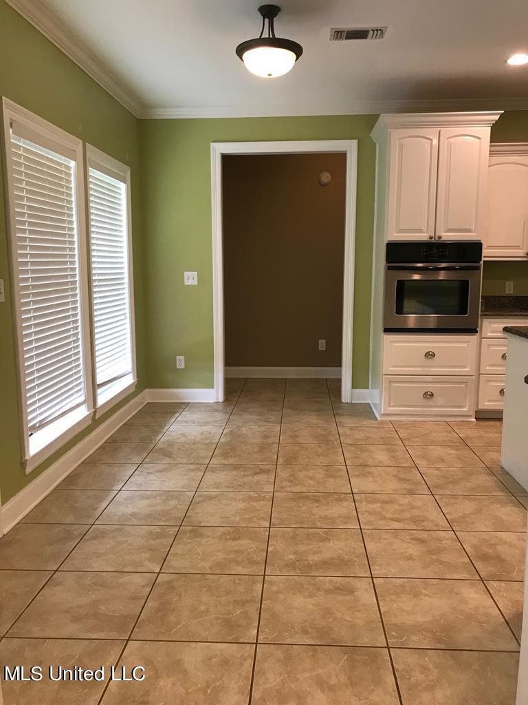 12015 Circle G Ranch Road Picayune, MS 39466 - Photo 8 of 20 breakfast nook