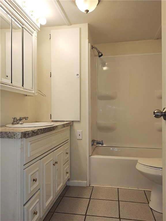 4 Ln 1 Coventry, RI 02816 - Photo 8 of 10 Gallery Image 8