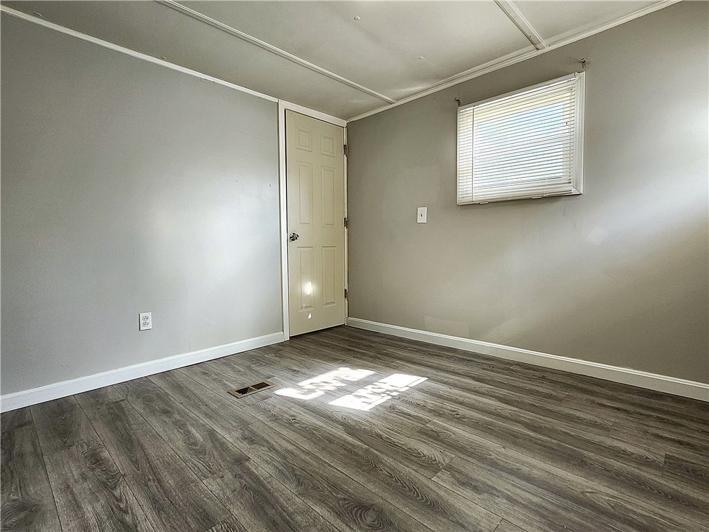 4 Ln 1 Coventry, RI 02816 - Photo 9 of 10 Gallery Image 9