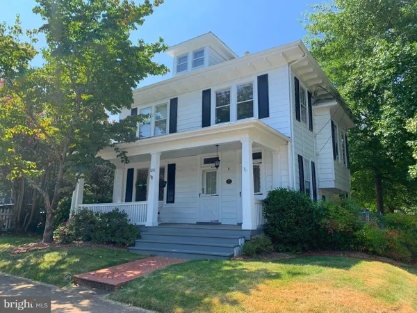 $3,300 | 1212 Prince Edward Street, Fredericksburg, VA 22401