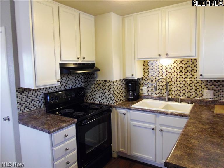 3812 South Turkeyfoot Road New Franklin, OH 44319 - Photo 7 of 25