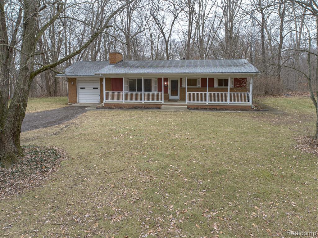 5635 Fisher Road Howell, MI 48855 - Photo 18 of 20