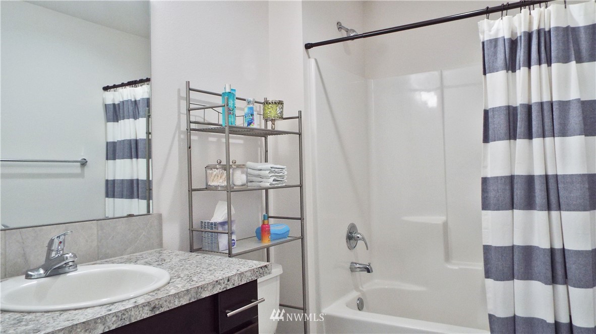 1028 Magnuson Way Bremerton, WA 98310 - Photo 22 of 25 Gallery Image 22