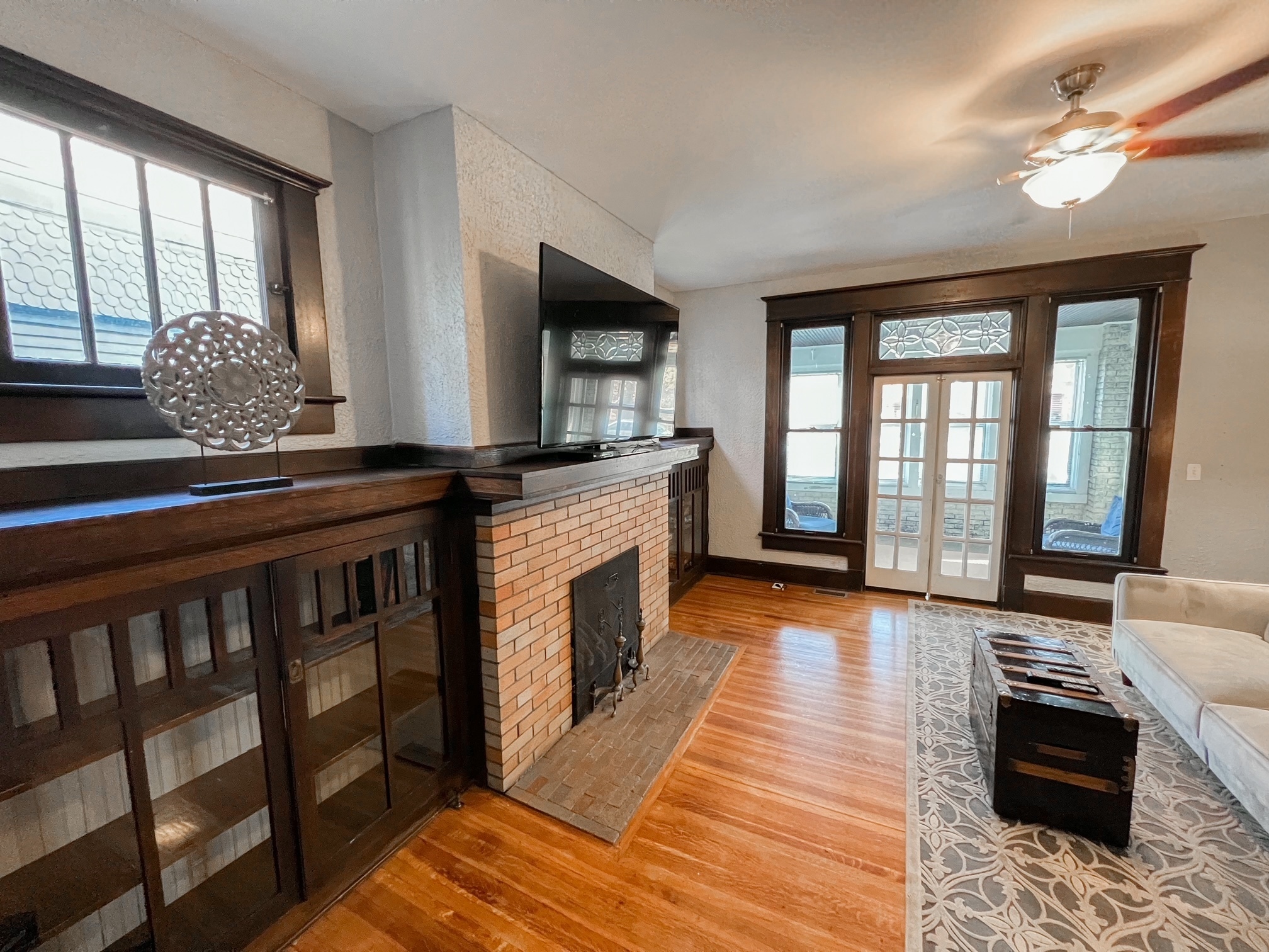 982 Woodruff Pl E Drive Indianapolis, IN 46201 - Photo 6 of 45