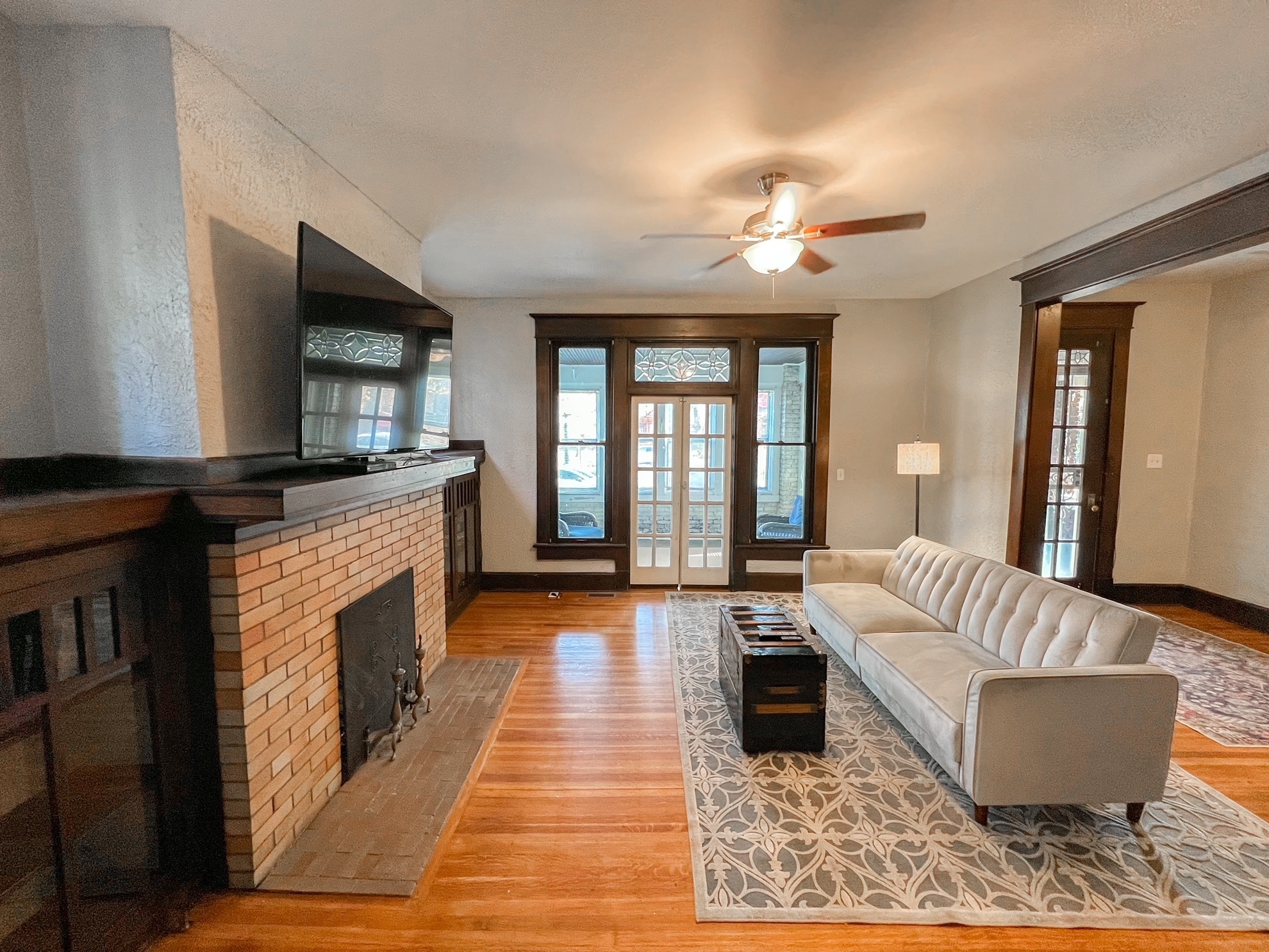 982 Woodruff Pl E Drive Indianapolis, IN 46201 - Photo 8 of 45