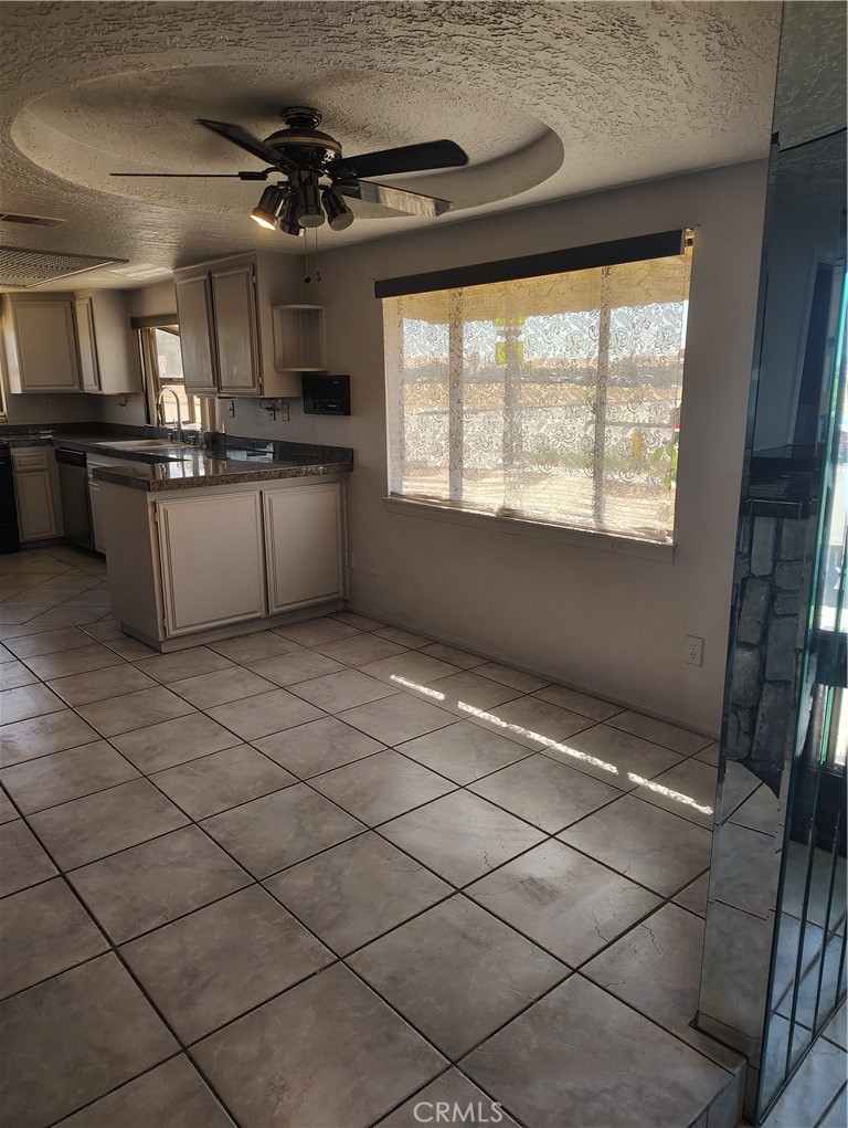 27160 Vista Road, Unit 46 Helendale, CA 92342 - Photo 4 of 20