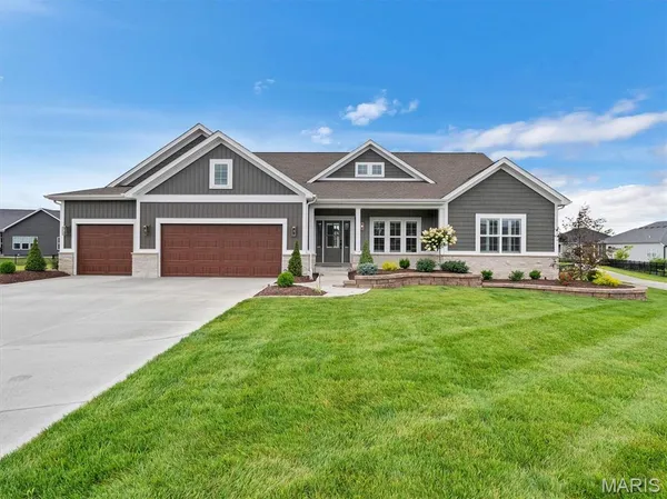 $950,000 | 151 Royal Troon Drive, Dardenne Prairie, MO 63368