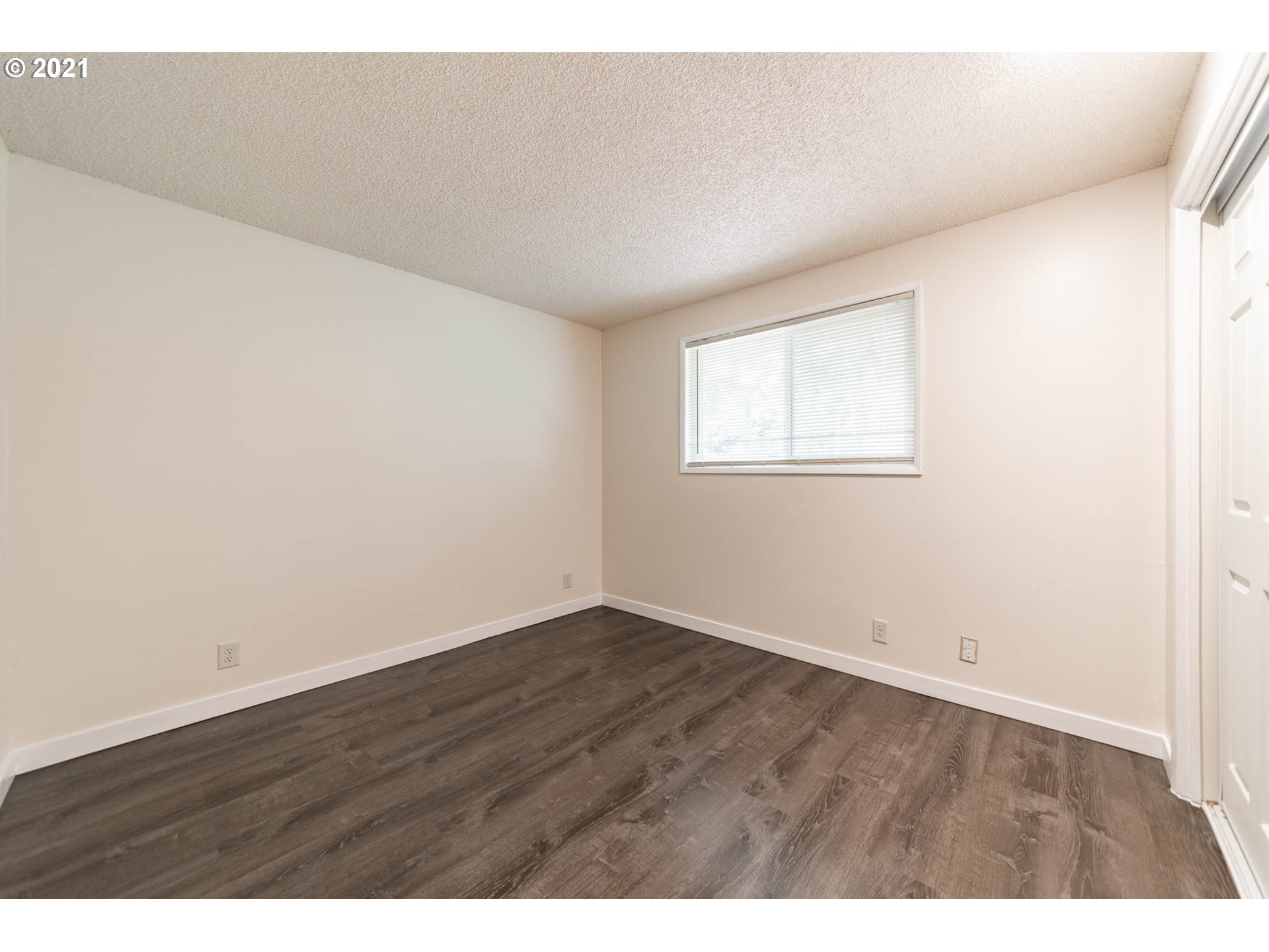 3518 Crocker Road Eugene, OR 97404 - Photo 14 of 27 Gallery Image 14