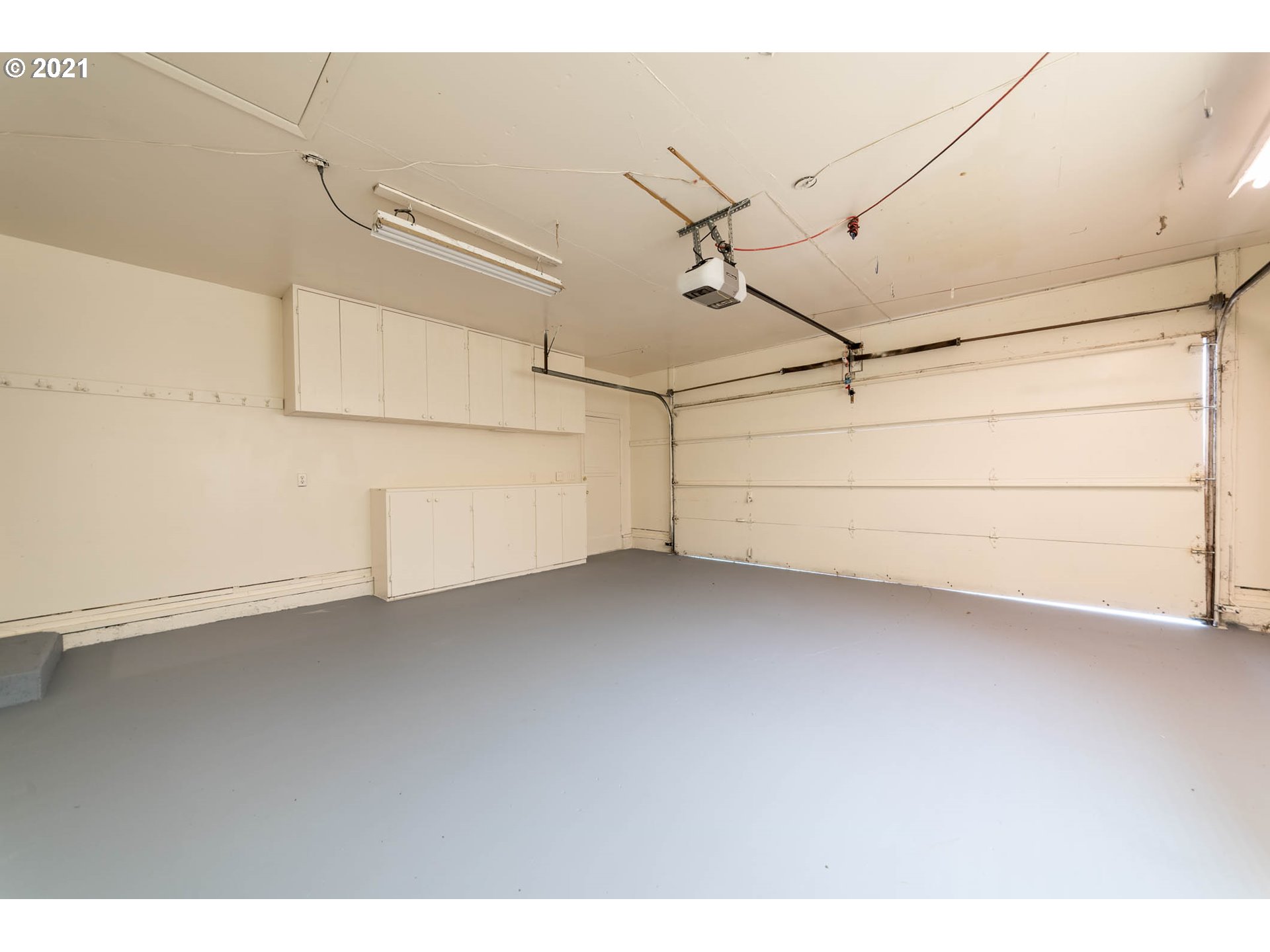 3518 Crocker Road Eugene, OR 97404 - Photo 21 of 27 Gallery Image 21