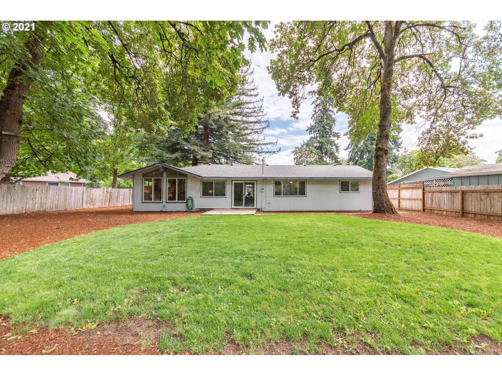 3518 Crocker Road Eugene, OR 97404 - Photo 23 of 27 Gallery Image 23