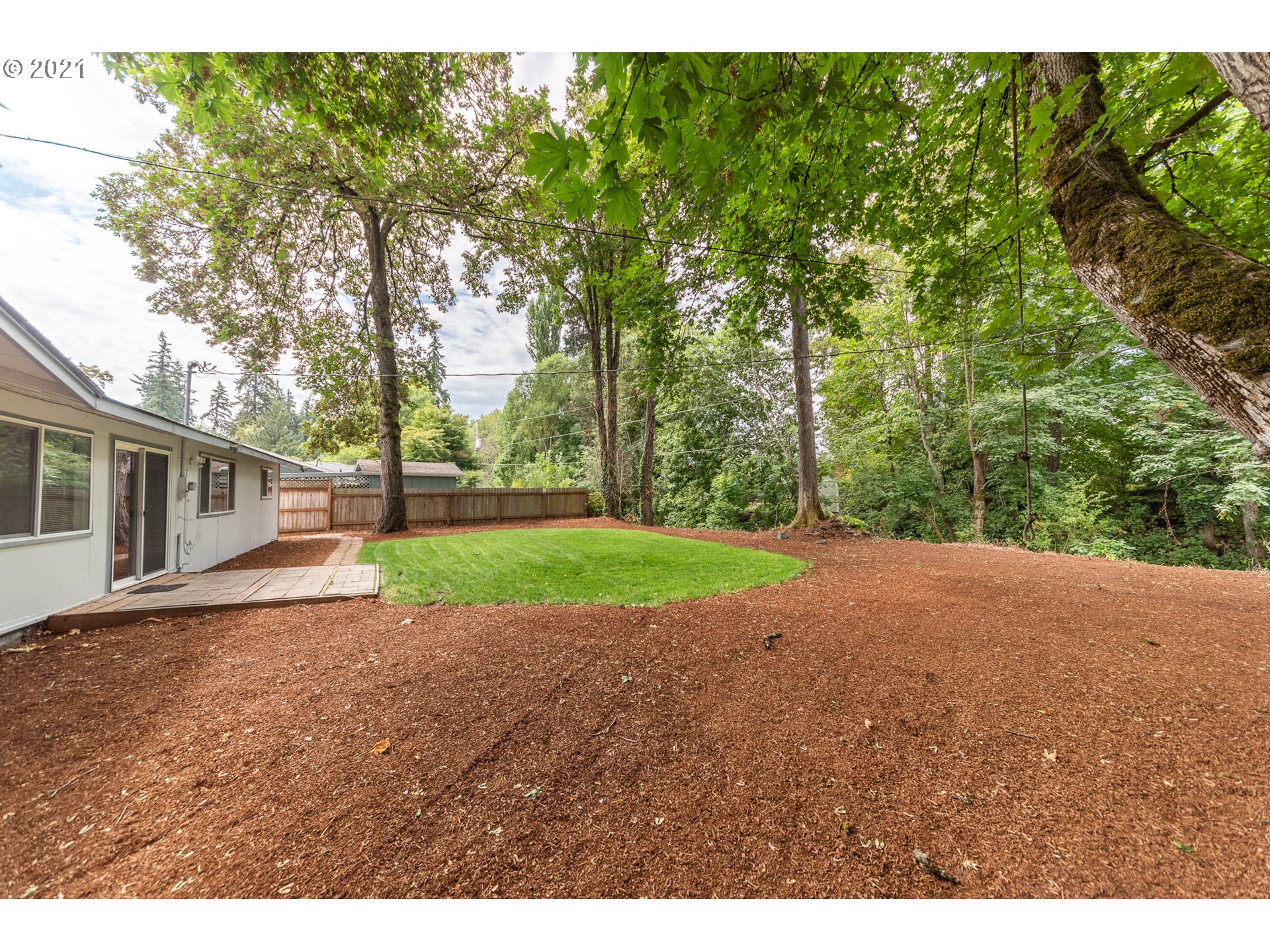 3518 Crocker Road Eugene, OR 97404 - Photo 25 of 27 Gallery Image 25