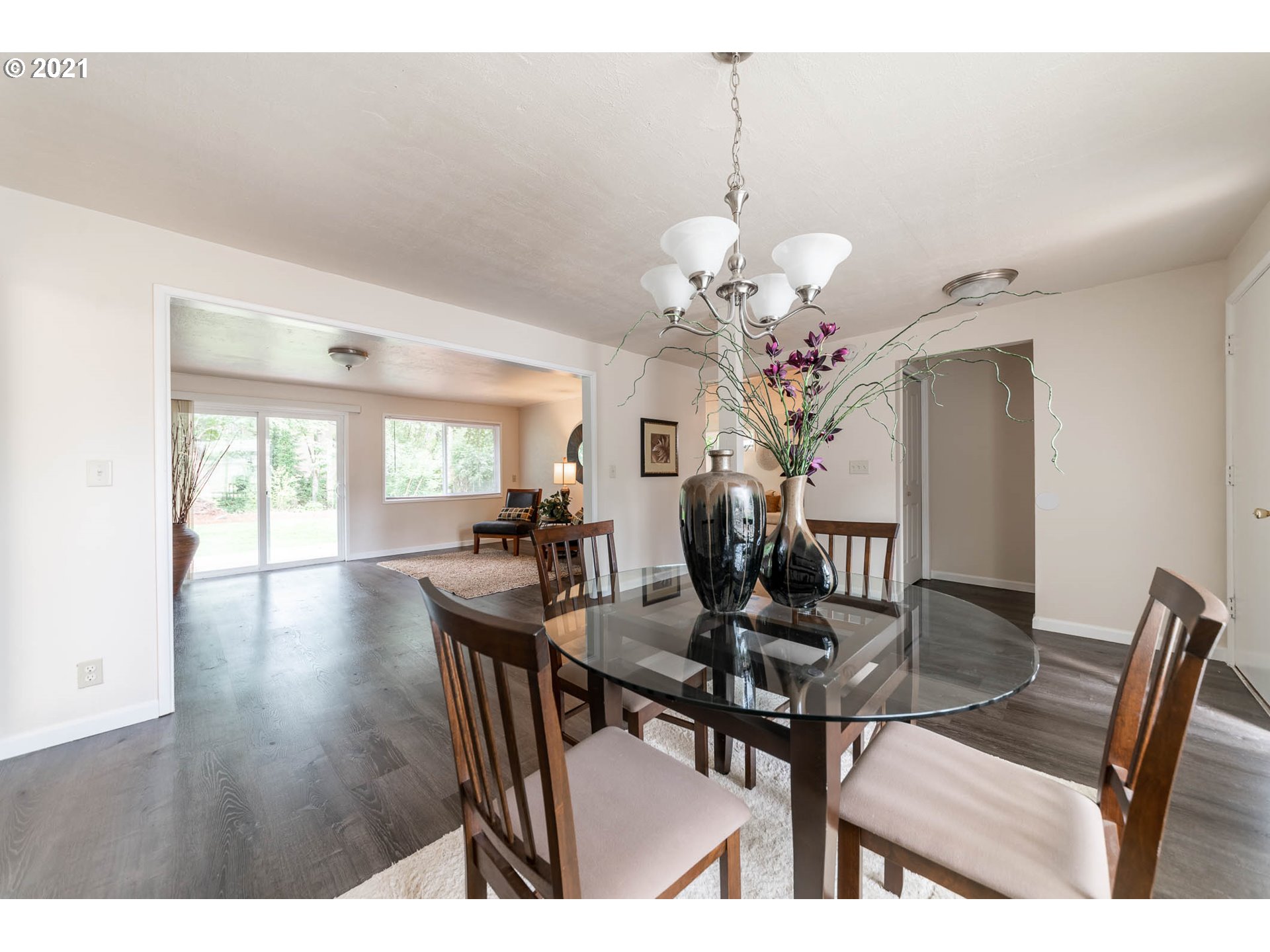 3518 Crocker Road Eugene, OR 97404 - Photo 4 of 27 Gallery Image 4