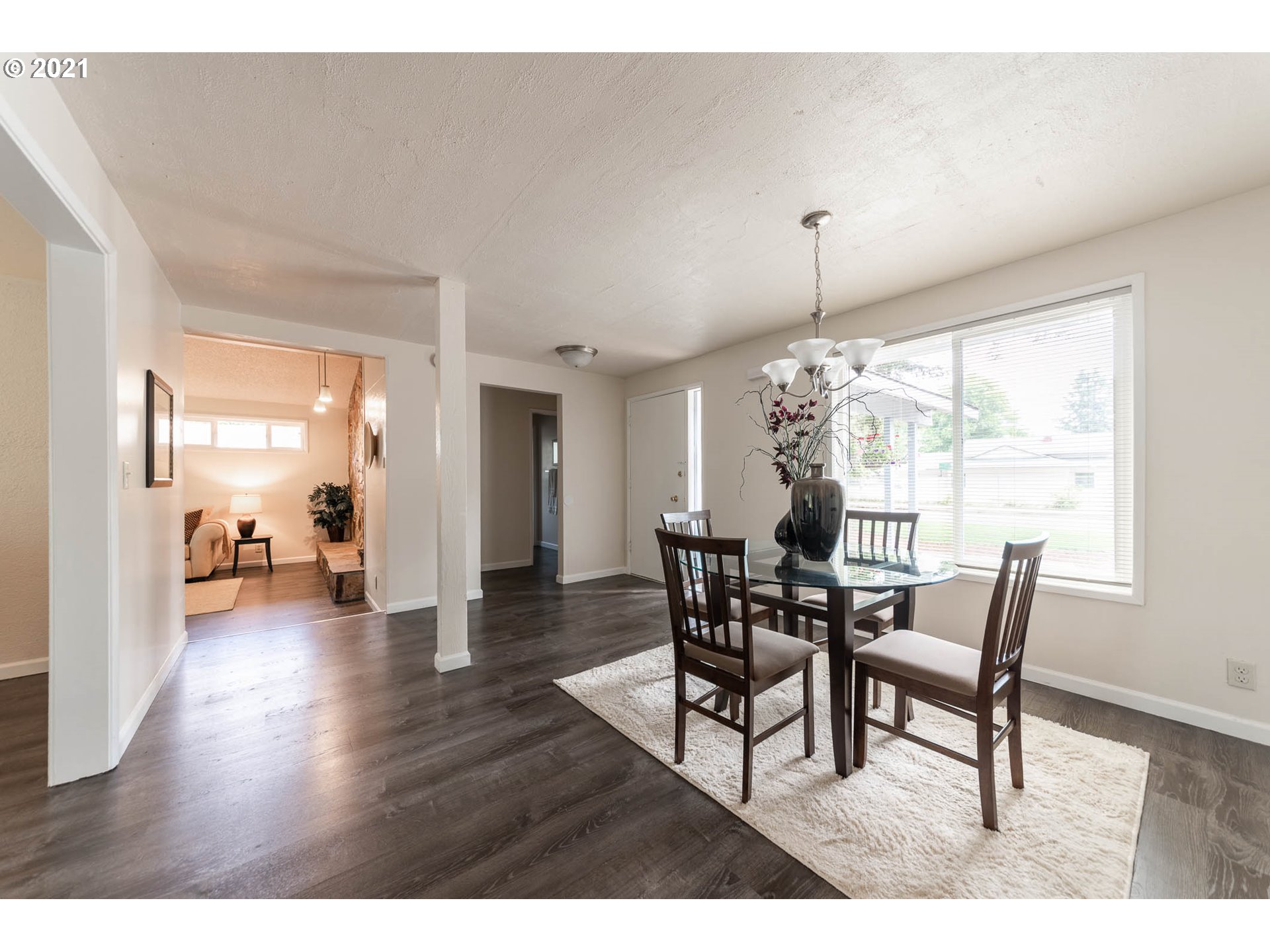 3518 Crocker Road Eugene, OR 97404 - Photo 5 of 27 Gallery Image 5