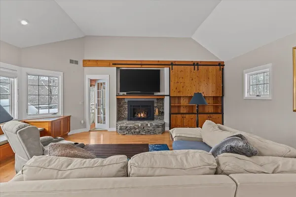 $2,600,000 | 1016 Kew Vasseur Road, Fayston, VT 05660