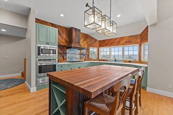 $2,600,000 | 1016 Kew Vasseur Road, Fayston, VT 05660