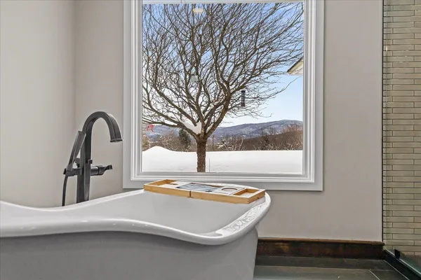 $2,600,000 | 1016 Kew Vasseur Road, Fayston, VT 05660