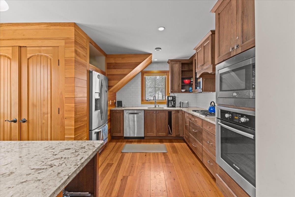 1016 Kew Vasseur Road Fayston, VT 05660 - Photo 45 of 60