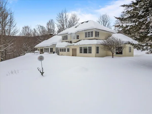 $2,600,000 | 1016 Kew Vasseur Road, Fayston, VT 05660