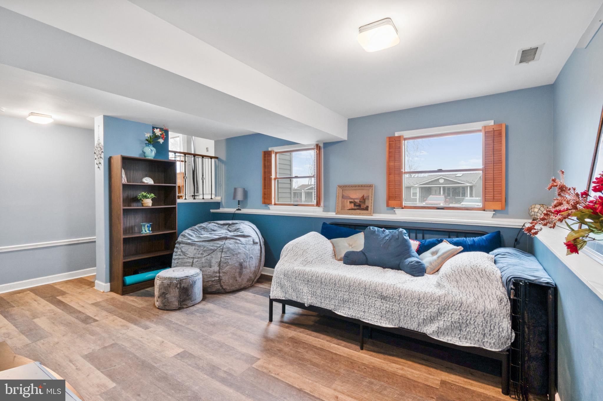 303 Boxford Court Frederick, MD 21702 - Photo 16 of 20 Cozy, inviting space with natural light.