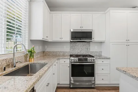 $739,000 | 2072 Harvest Loop, Santa Paula, CA 93060