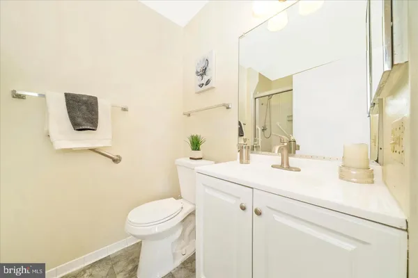 $199,990 | 15316 Pine Orchard Drive, Unit 822H, Silver Spring, MD 20906