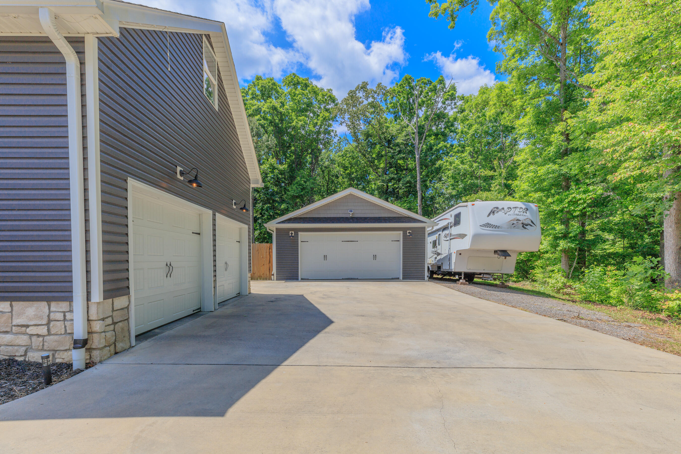 215 Red Oak Ridge Drive Chickamauga, GA 30707 - Photo 4 of 37 215 Red Oak HD-6