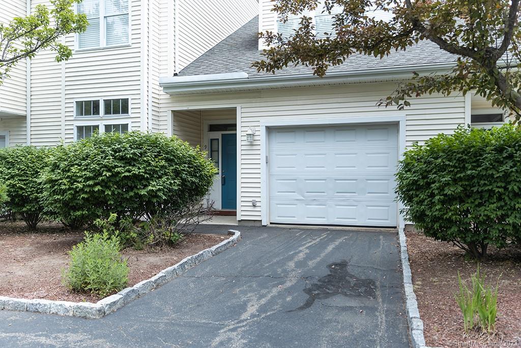 291 Silver Brook Road, Unit 9 Orange, CT 06477 - Photo 1 of 1