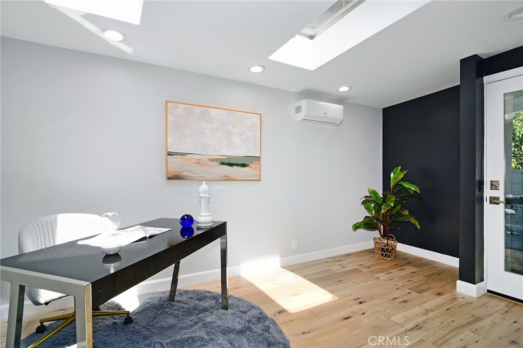 12427 Sunset Boulevard Los Angeles, CA 90049 - Photo 54 of 58 a view of a workspace with furniture