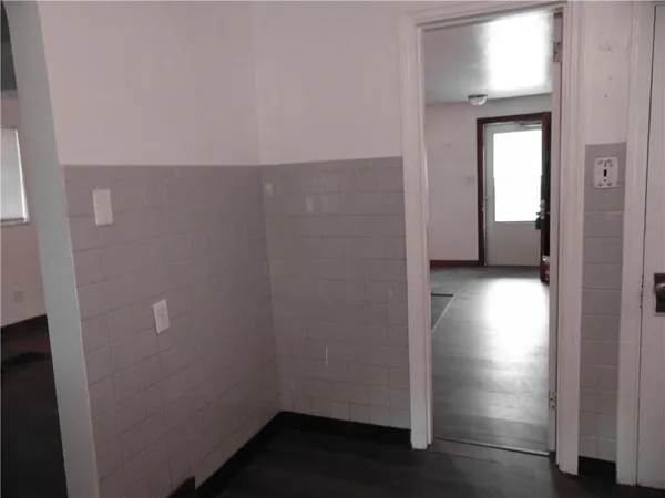 a view of empty room