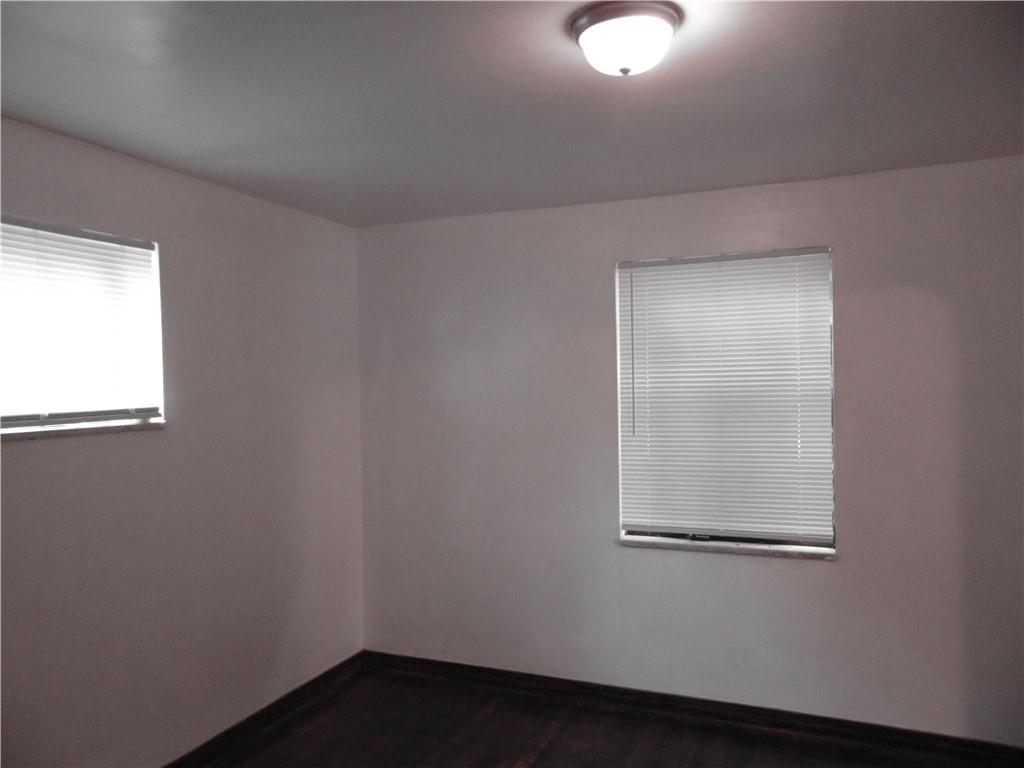 3127 Bergman Street Pittsburgh, PA 15204 - Photo 9 of 23 an empty room with a window