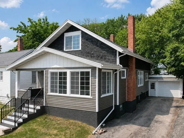 $275,000 | 1006 15th Avenue, Menominee, MI 49858