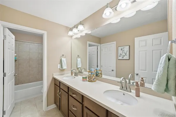 $889,000 | 25690 East Hoover Place, Aurora, CO 80016