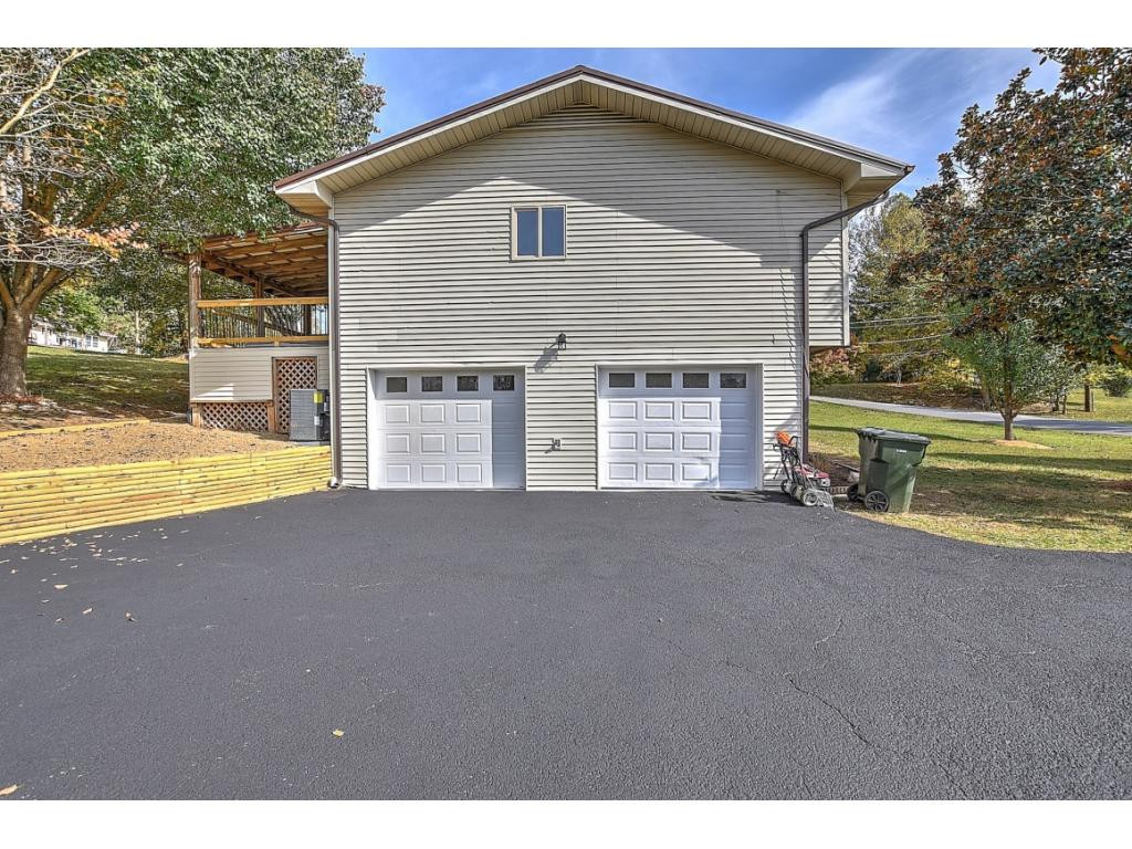 200 Forrest Road Fall Branch, TN 37656 - Photo 29 of 34 Photo 29