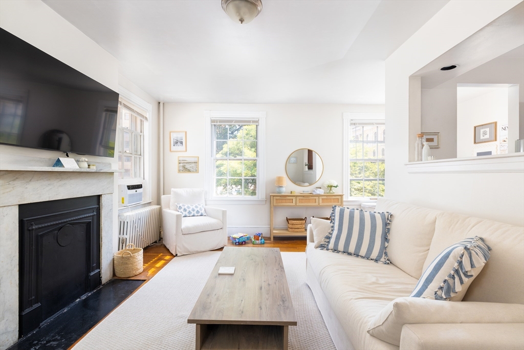 2 Derne Street Boston, MA 02114 - Photo 5 of 26
