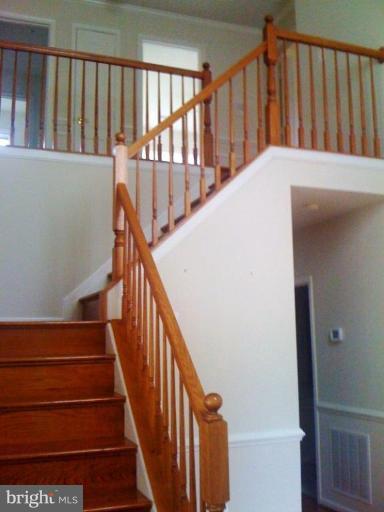 8202 Rison Drive Brandywine, MD 20613 - Photo 2 of 22 Entrance / Foyer