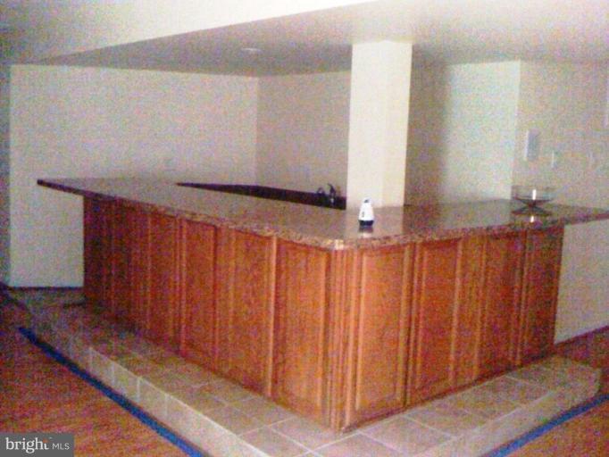 8202 Rison Drive Brandywine, MD 20613 - Photo 17 of 22 Wet Bar