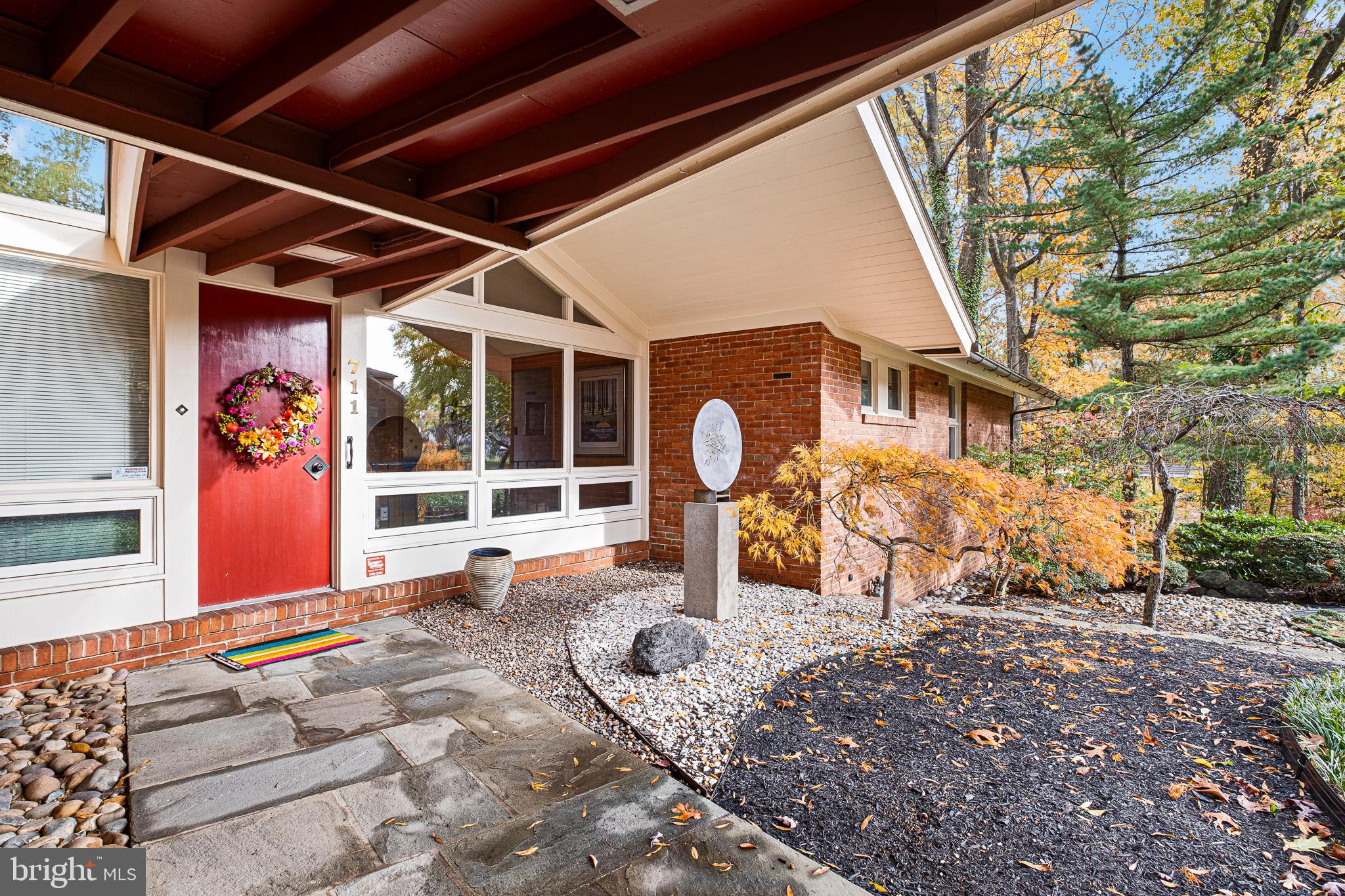 711 Coverly Road Wilmington, DE 19802 - Photo 4 of 6 Front Door View