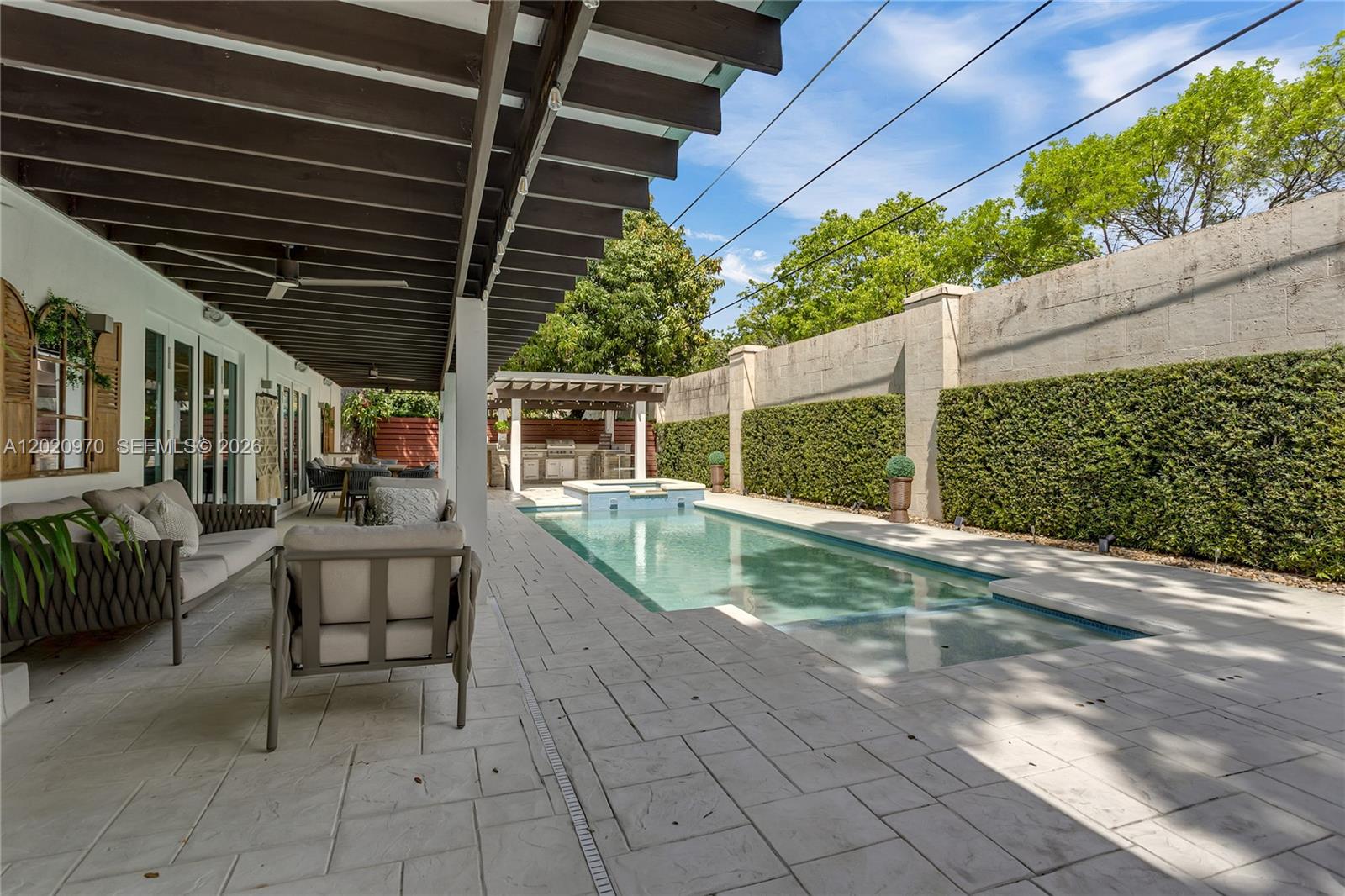 95 Shore Drive West Miami, FL 33133 - Photo 25 of 29