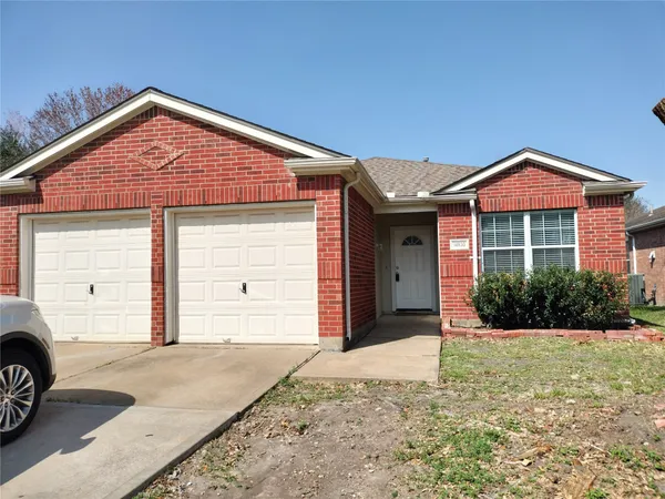 $1,995 | 14930 Sugarhollow Drive, Sugar Land, TX 77498