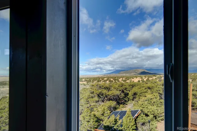 a view of a bird bath