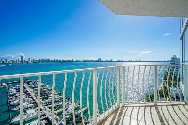 $3,000 | 7601 East Treasure Drive, Unit 1020, North Bay Village, FL 33141